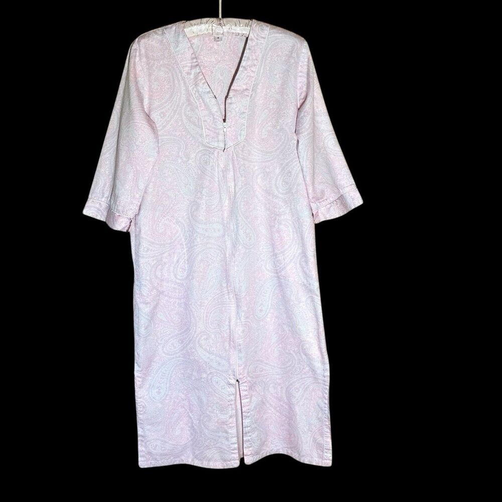MISS ELAINE Women’s Pink Paisley Print 100% Cotton Flannel Nightgown Size S - Picture 2 of 13